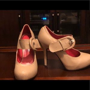 5 for 25 sale! Nude Madeline girl heels. 💘